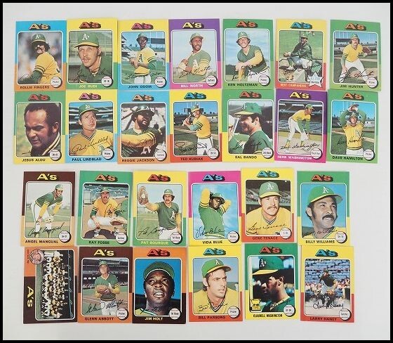 1975 Topps A's 26枚 #300(Reggie Jackson)等 レジージャクソン アスレチックス Oakland Athletics MLB Baseball card 258a_画像1