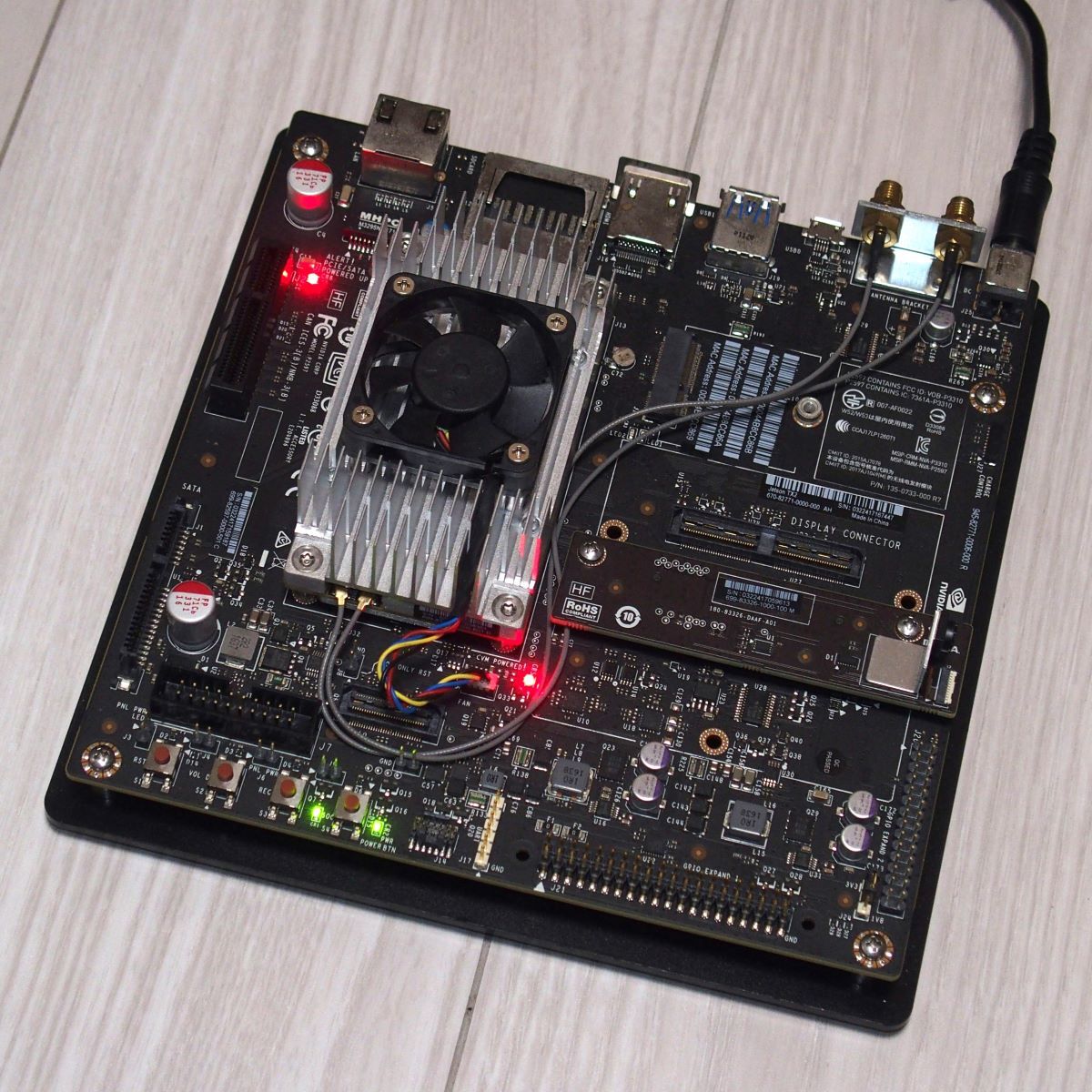 NVIDIA JETSON TX2 DEVELOPER KIT_画像2