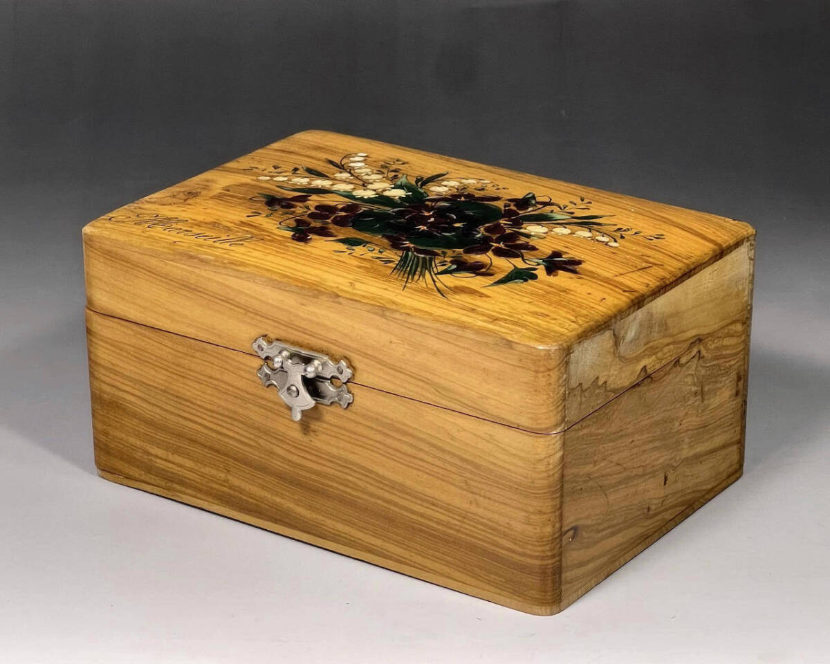 フランス製 アンティーク スミレ スズラン 花束 手描き モシュリンヌ 大 オリーブの木箱 ボックスの画像2