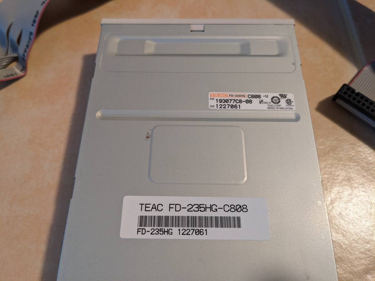 TEAC　FD-235HG-C808　ほぼ未使用品　ケーブル付き_画像3