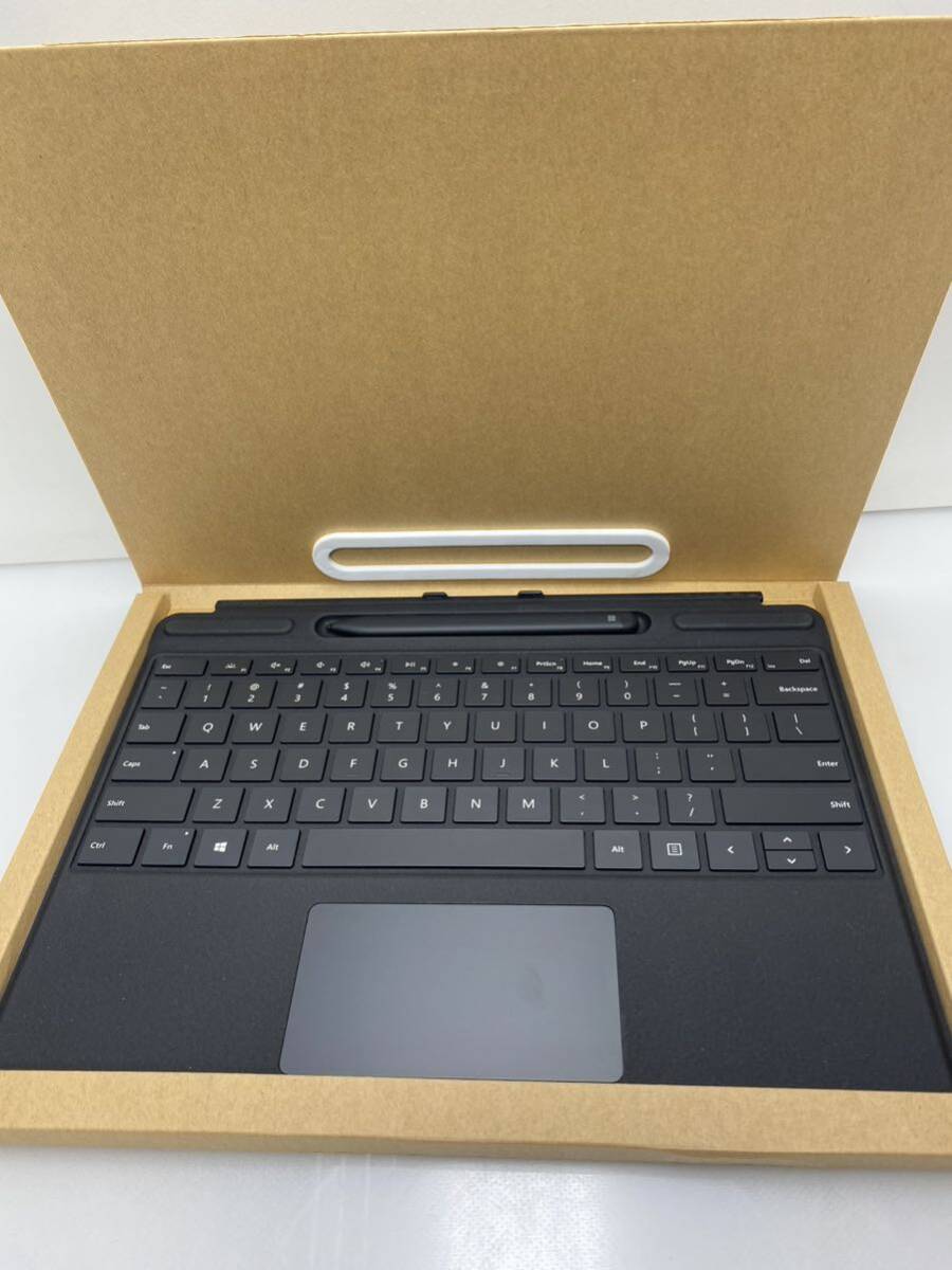 H3-1-050103 【写真を撮りの為開封済み】マイクロソフト Surface Pro X スリムペン 付 Signature キーボード Model:1864 の画像7
