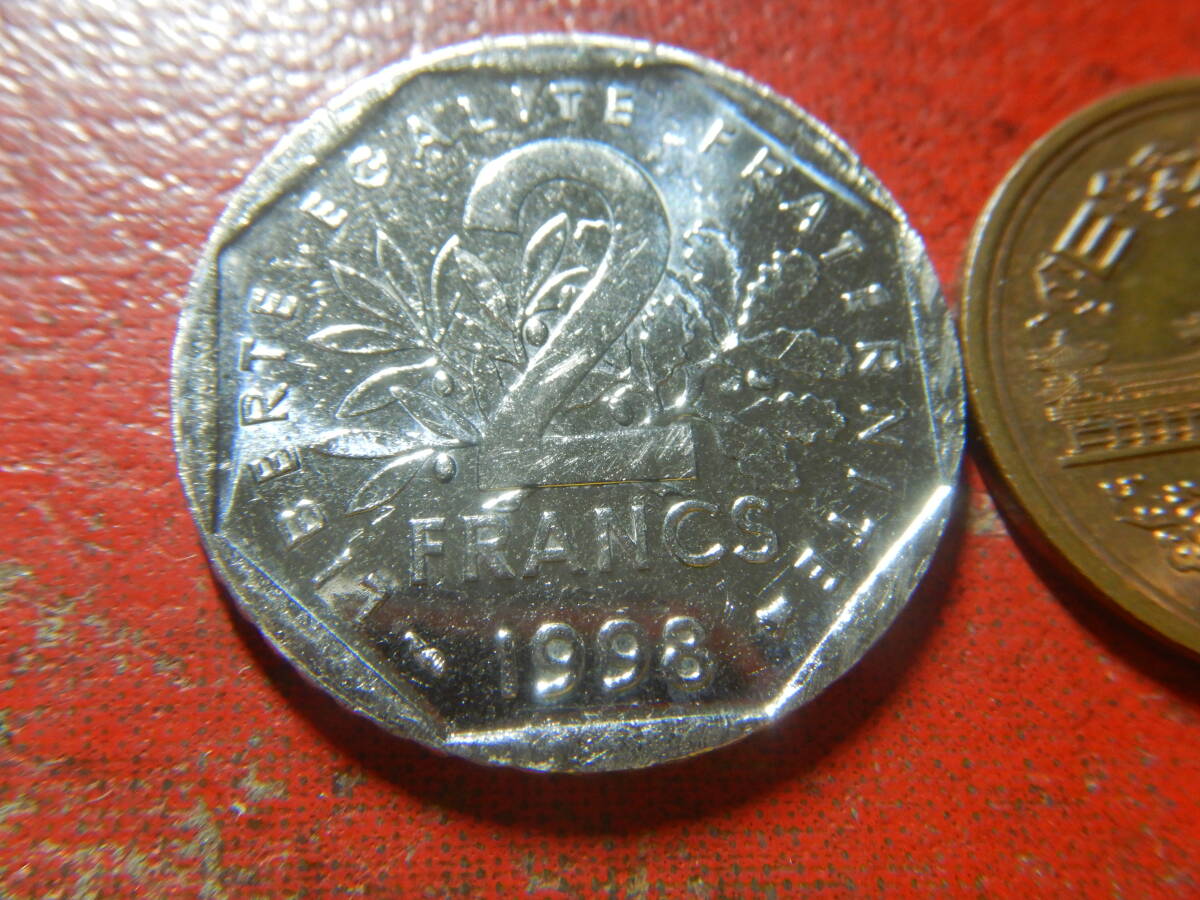 外国・フランス／２フラン・ニッケル貨（1998年） 240503の画像4