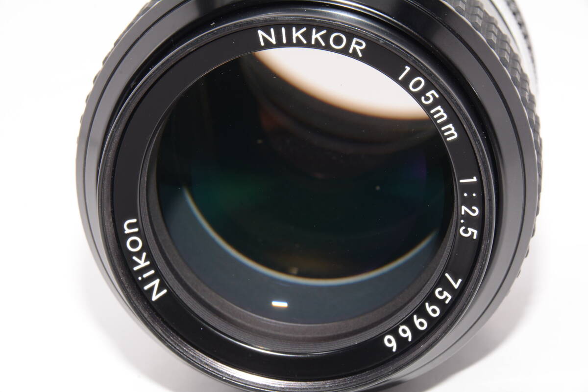 【外観特上級】Nikon ニコン Ai NIKKOR 105mm F2.5 マニュアルレンズ #u1258の画像4