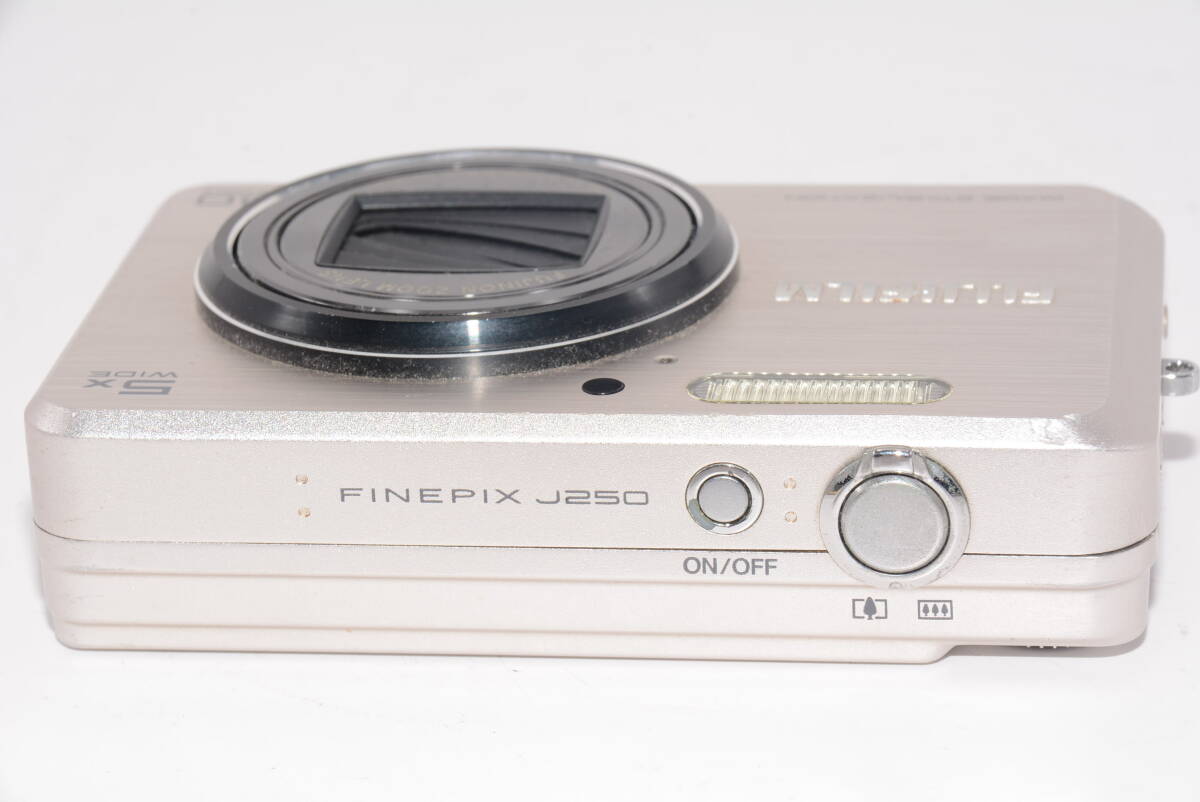 【外観特上級】FUJIFILM デジタルカメラ FINEPIX J250 シルバー FX-J250　#u1369_画像3