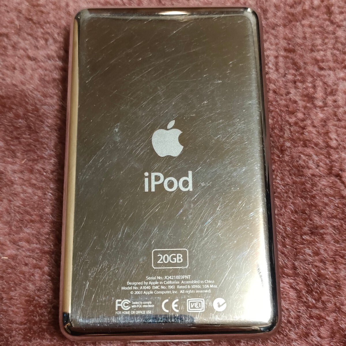 Apple iPod 第3世代 20GB /M9244J/A [ジャンク]音出しOK /画面表示に少し難あり /AC 付属 /Dockケーブル付属 /iPod classicの画像3