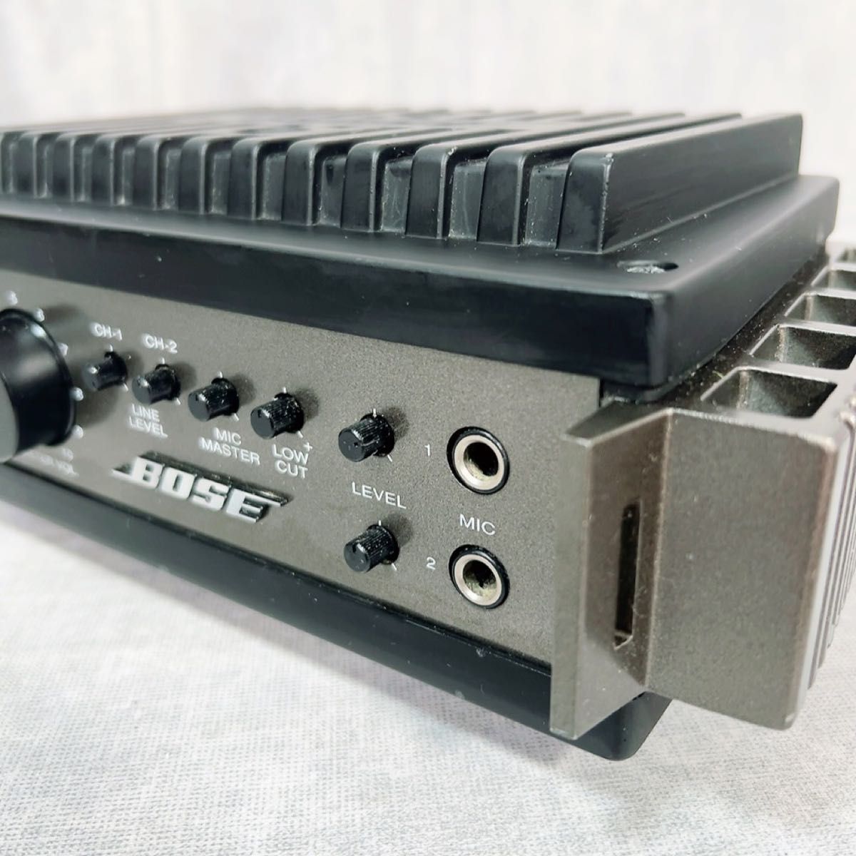 Z117 BOSE MODEL 2705MX パワーアンプ ミキサー 音響機器 コンパクト
