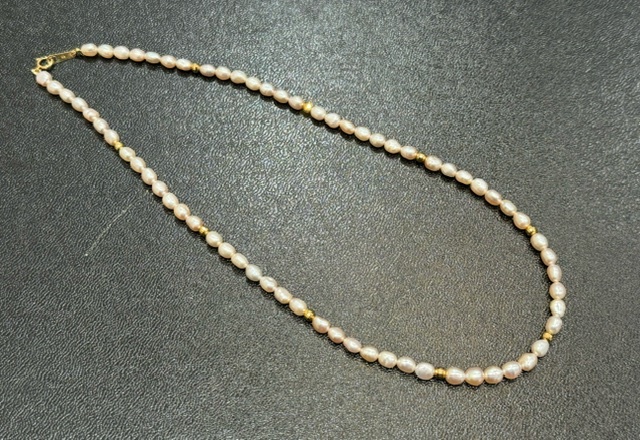 【10454】 真珠 パール ネックレス 約4.1-5mm K18刻印 約20cm ケース付 レディス ファッション アクセサリー 自宅保管品の画像2