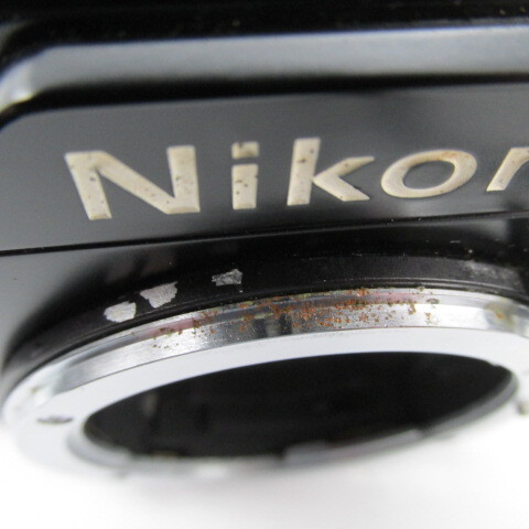 ☆Nikon☆ニコン EMブラック　 レンズ　NIKKOR 50mm 1：1.8　シャッター作動品　メンテナンス前提の現状品で_レンズ接合部の上部に若干錆があります