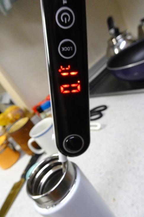 　料理用温度計 折り畳み 2-3秒測定