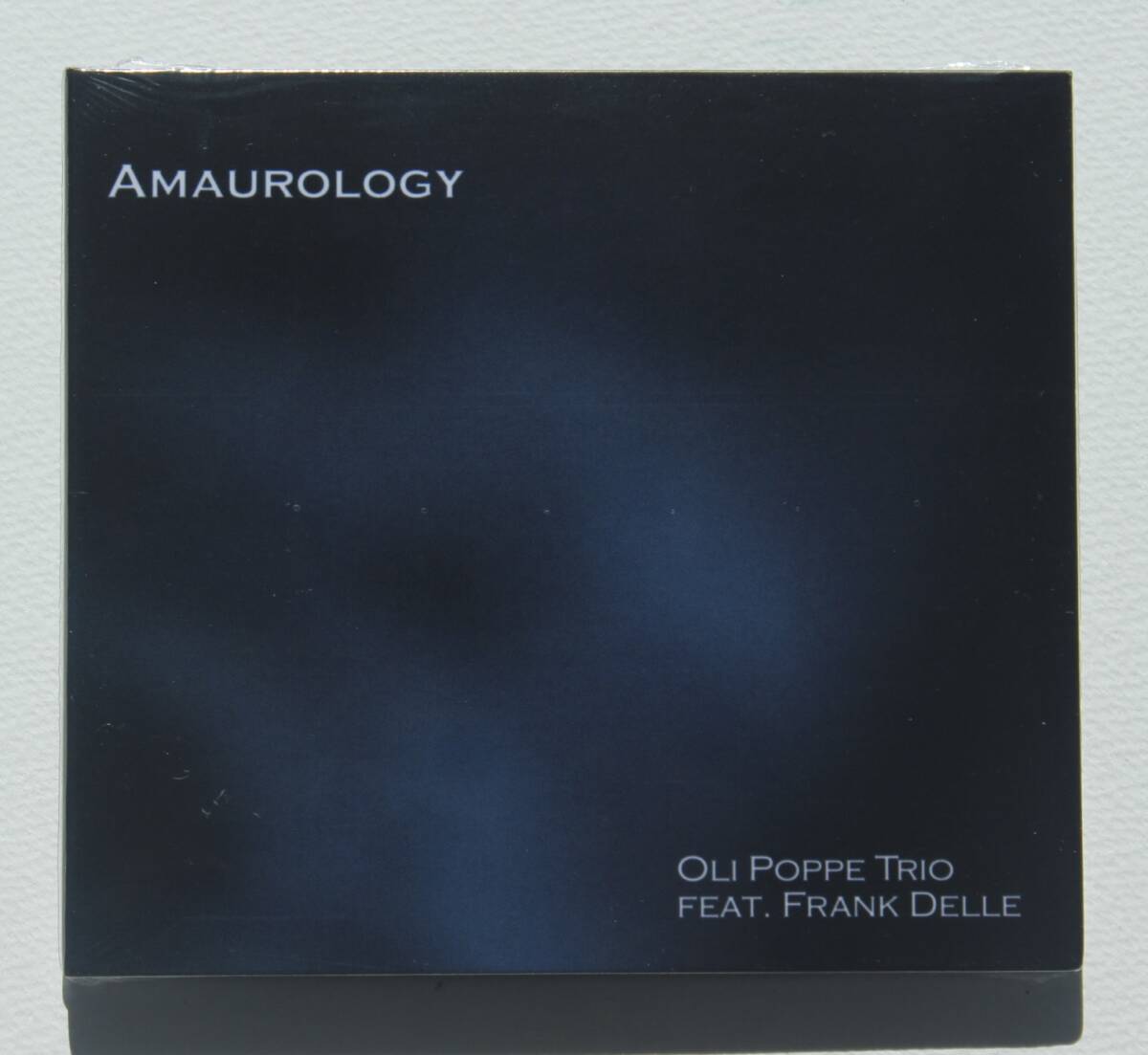 Oli Poppe Trio『Amaurology』ピアノトリオにNDR Bigbandのサックス奏者Frank Delleが参加した2021年作品_画像1