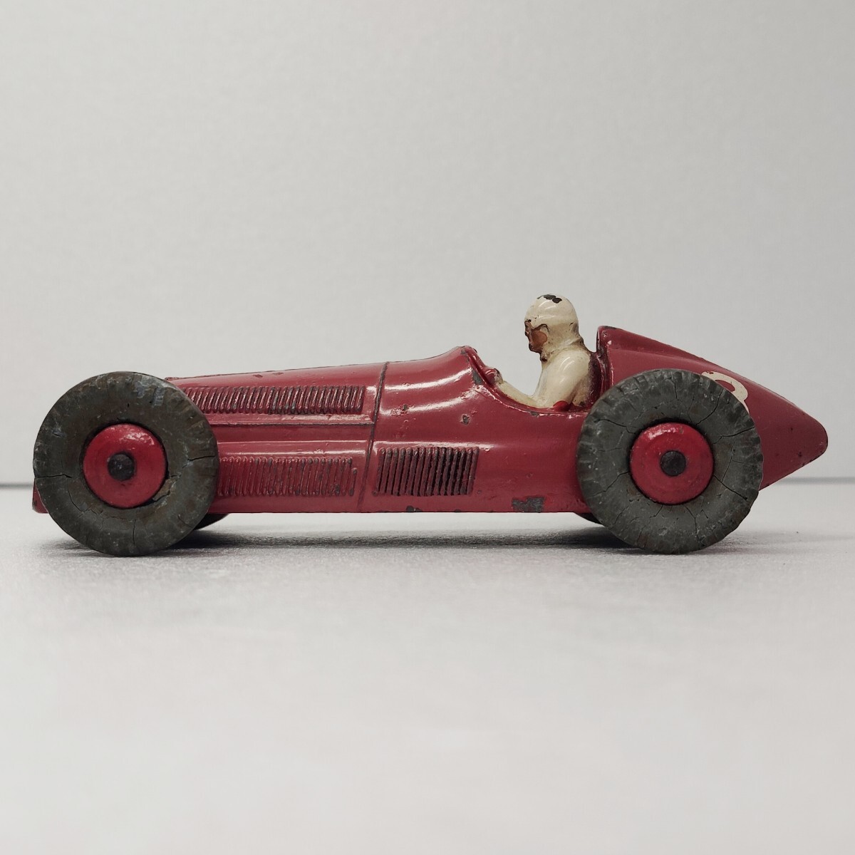 当時物 DINKY Toys Alfa romeo F1 8番 1950 アルファ・ロメオ イギリス製 イタリア車　クラシックレースカー　ディンキー 1円〜 051614_画像1