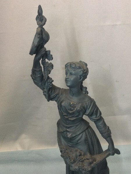 アンティーク　ブロンズ像　聖女　高さ46.5ｃｍ　重量2ｋｇ　銅像　女神　希少　彫刻　像　女性像　西洋　西洋彫刻　美術品　（3285）_画像7