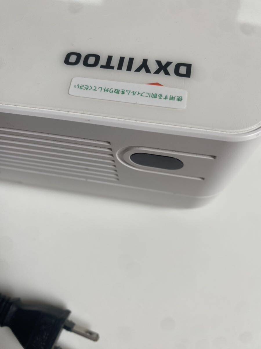 中古 DXYIITOO プロジェクター WIFI Buletooth HD Projector S3 ホワイト 電源つくの確認済み それ以外確認しておりません_画像9