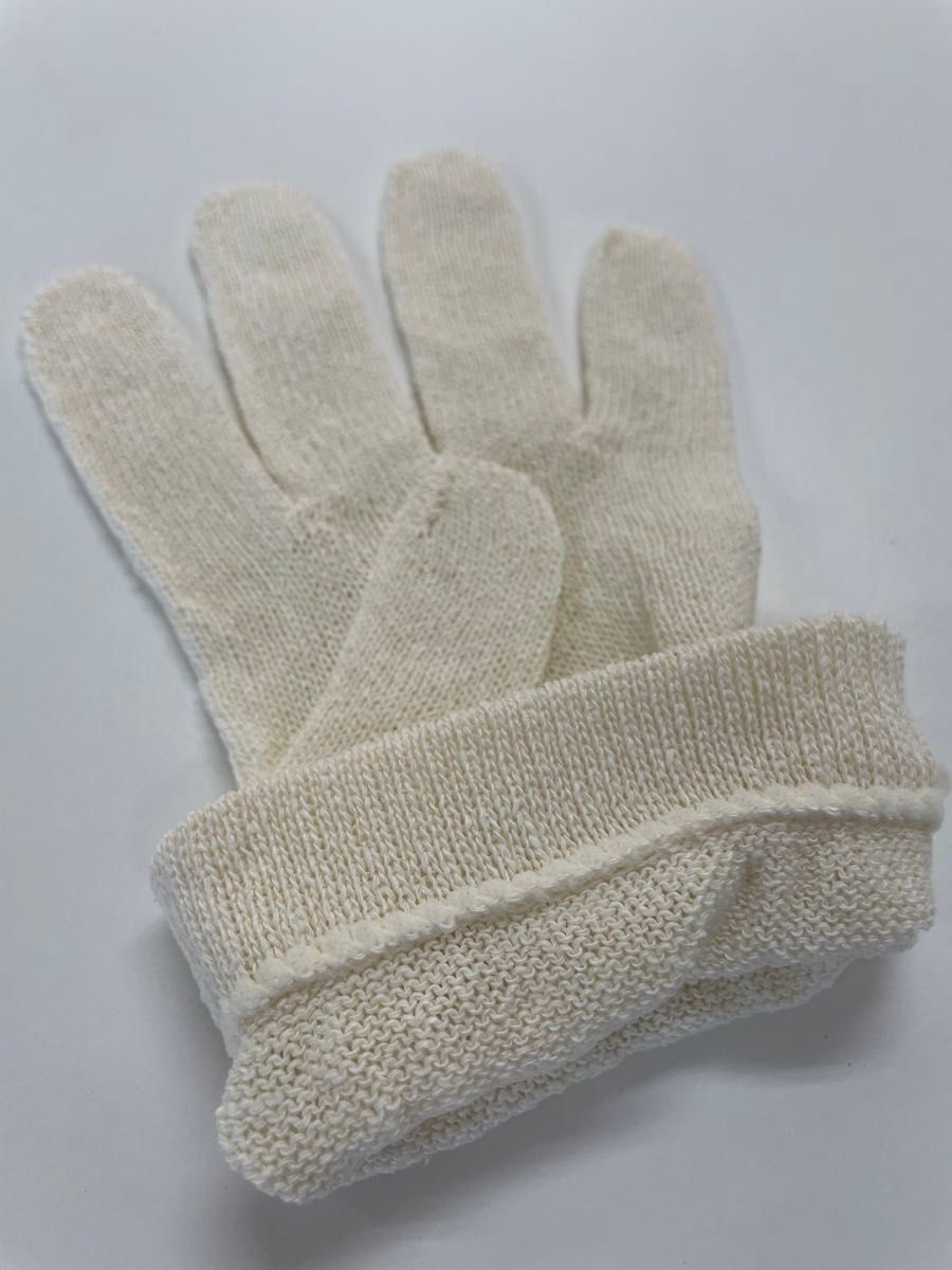 新品  おやすみ手袋  シルク100％  保湿  2組セット