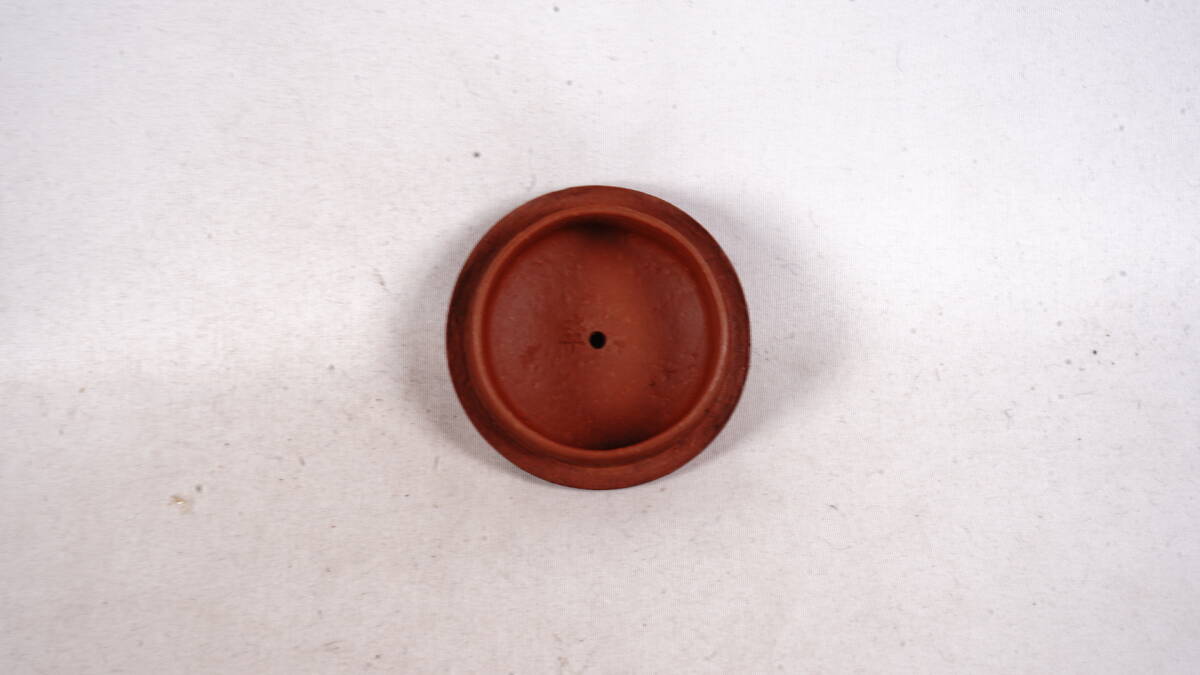 0515-5 Tang thing . mud small teapot cover reverse side seal horizontal bottom .. sphere bin made tea utensils . tea utensils China old fine art old . China antique size :9.5x6.5x4.5cm