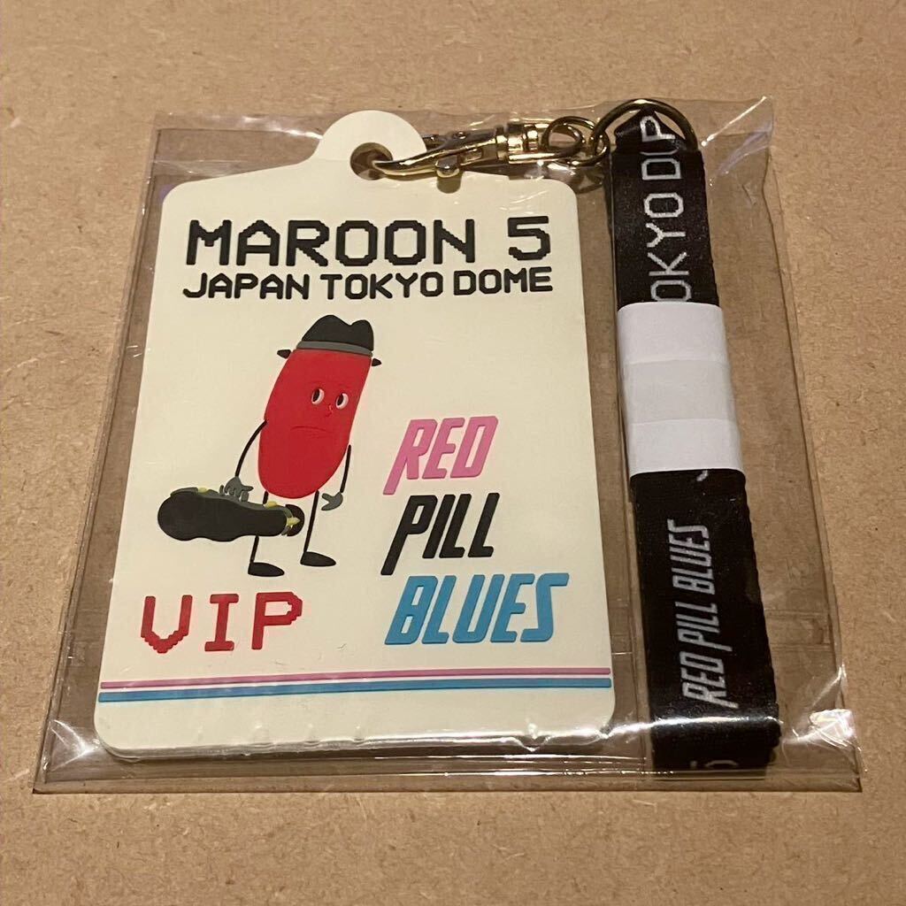 MAROON 5 LIVE IN JAPAN VIP限定グッズ 東京ドーム　マルーン5 パスケース・ネックストラップ付き_画像1