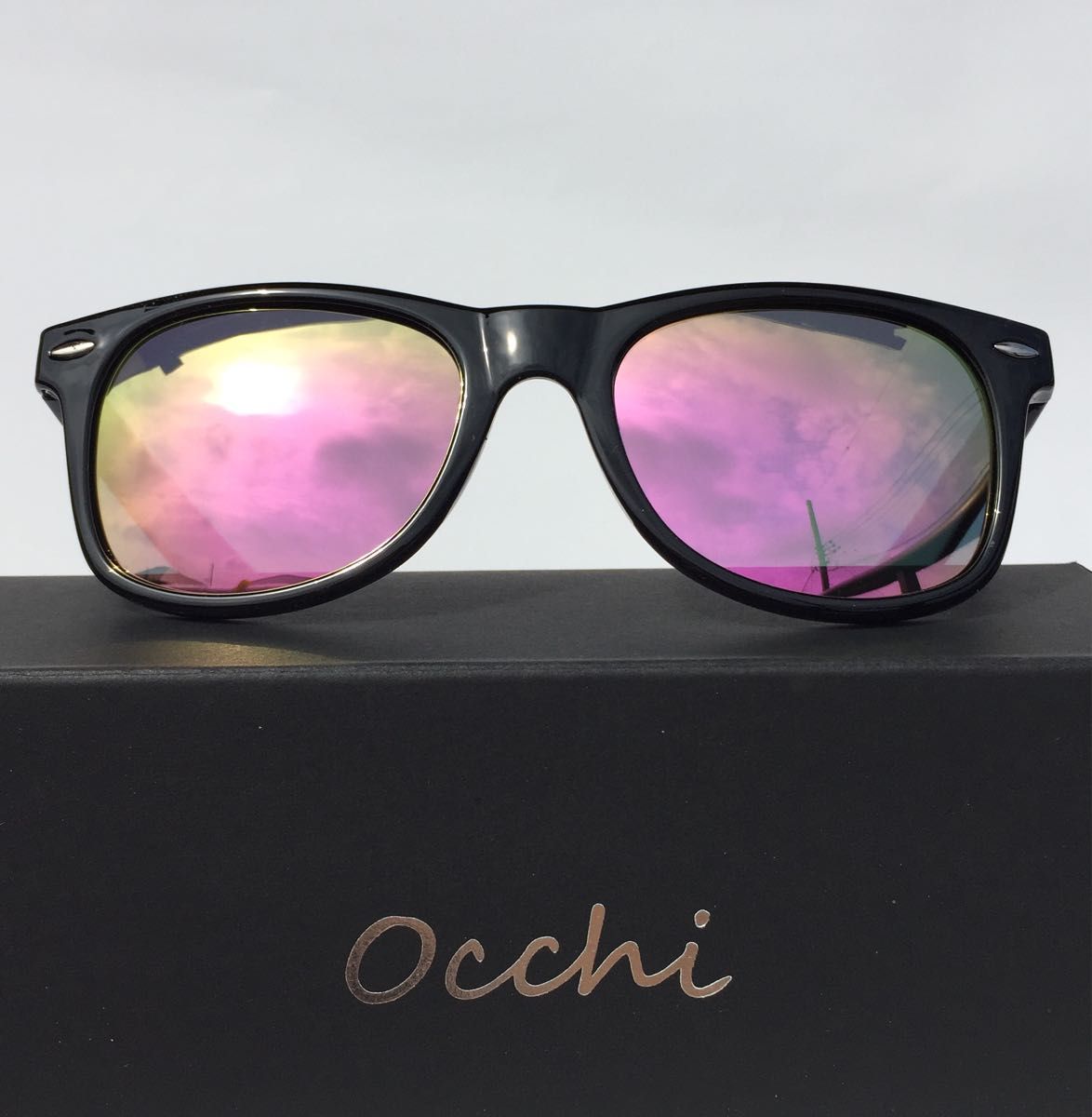 新品 OCCHI 偏光サングラス 偏光レンズUV400 軽量  ピンクミラー