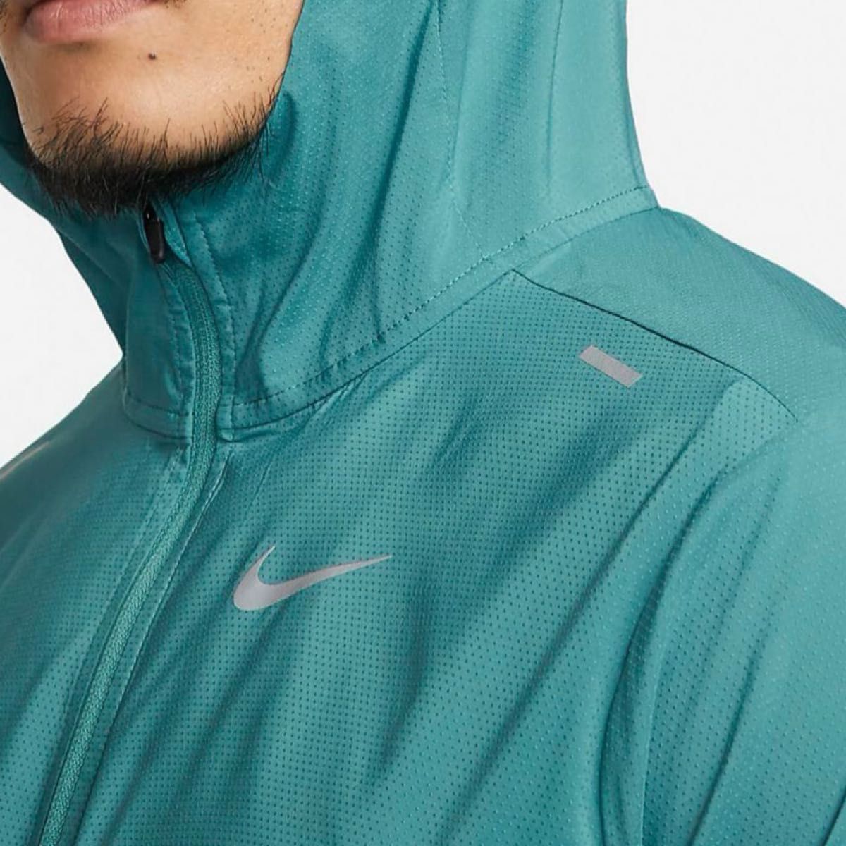 新品未使用 NIKE WINDRUNNER ランニングジャケット CZ9071-379 新品未使用 NIKE WINDRUNNER ランニングジャケット CZ9071-379