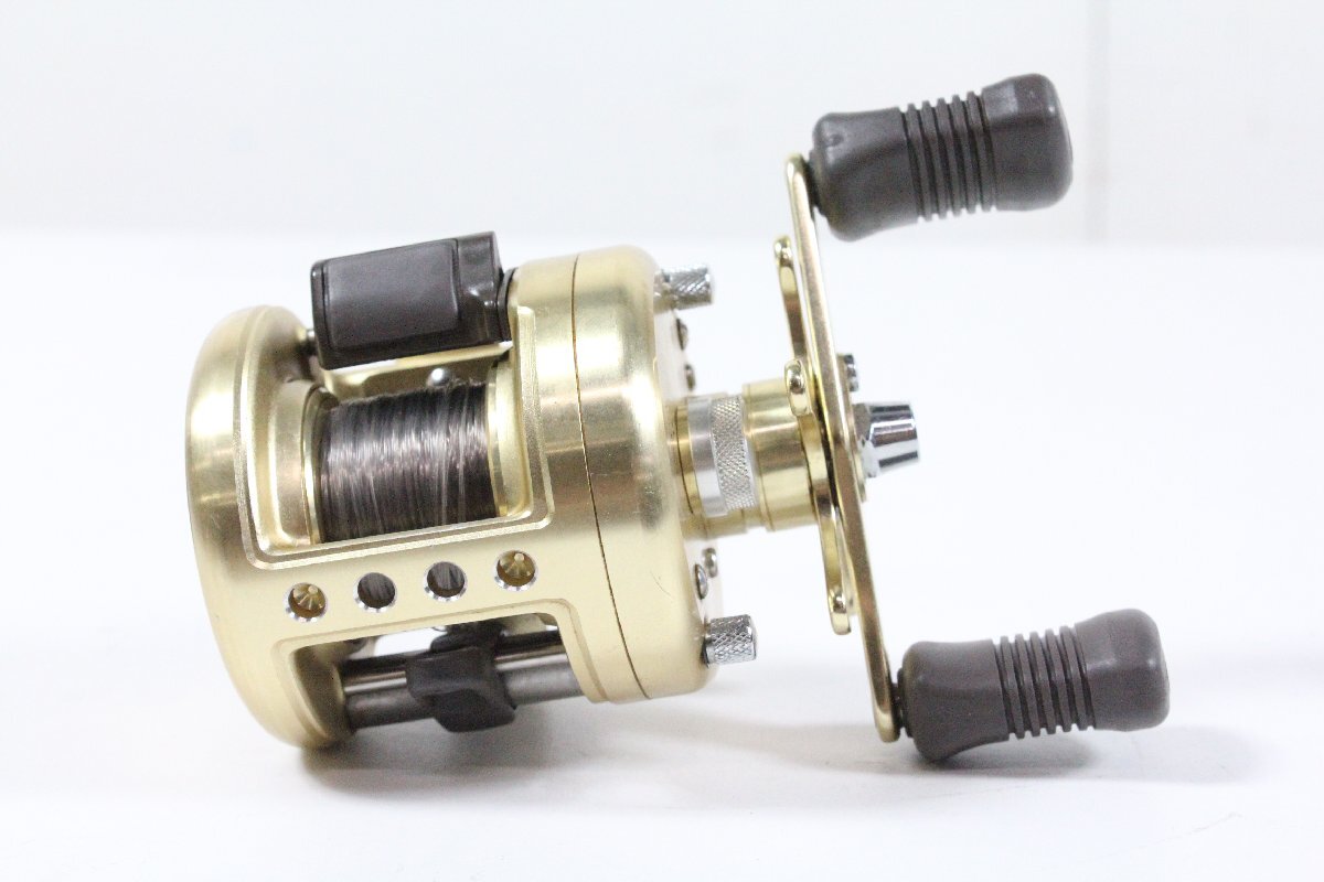 SHIMANO シマノ CALCUTTA カルカッタ 101XT RH384 ベイトリール リール 【ジャンク品】_画像7