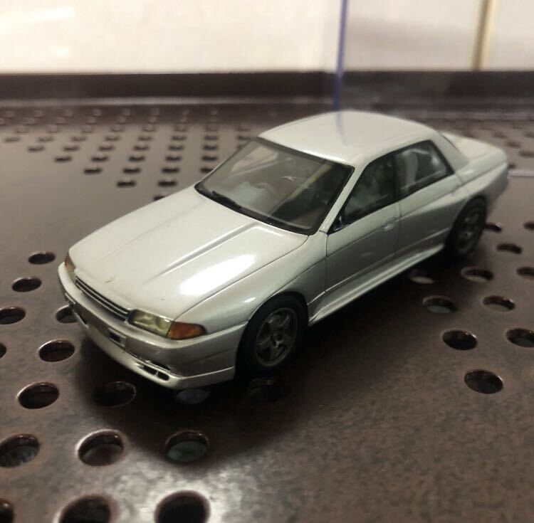 550 1/43 ハイストーリープレミアム 日産　スカイライン　SKYLINE　GTB-4　シルバー　モデルカー ミニカー 模型 完成品_画像5