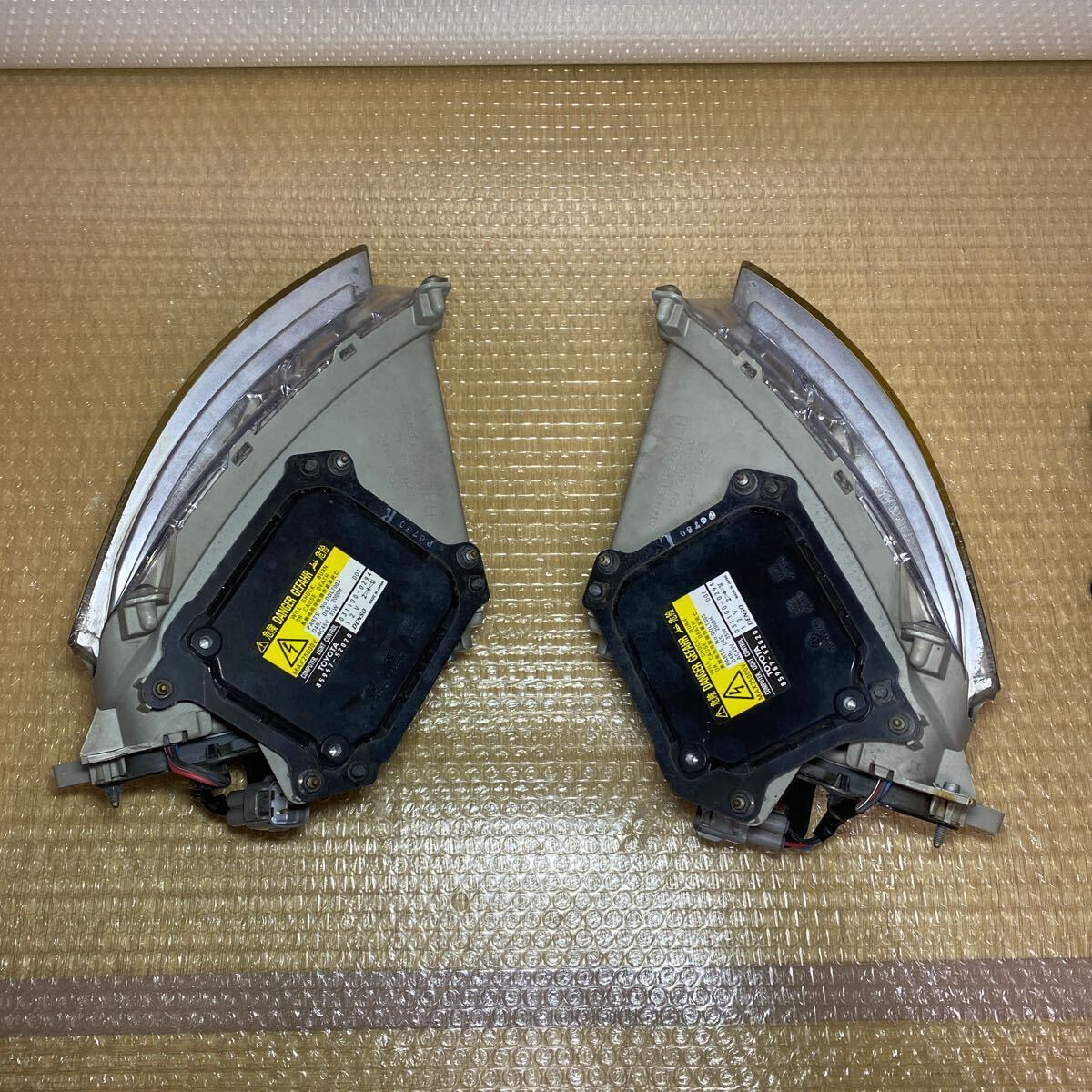 ★中古　USF40★レクサスLS★LS460★前期★純正　HIDフォグランプ　左右セット　STANLEY P6780 バラスト付　85967-52020★_画像7