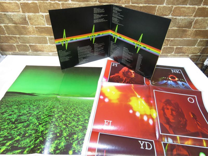 PINK FLOYD THE DARK SIDE OF THE MOON pink floyd madness LP record poster 2 sheets attaching western-style music lock [1050mk]