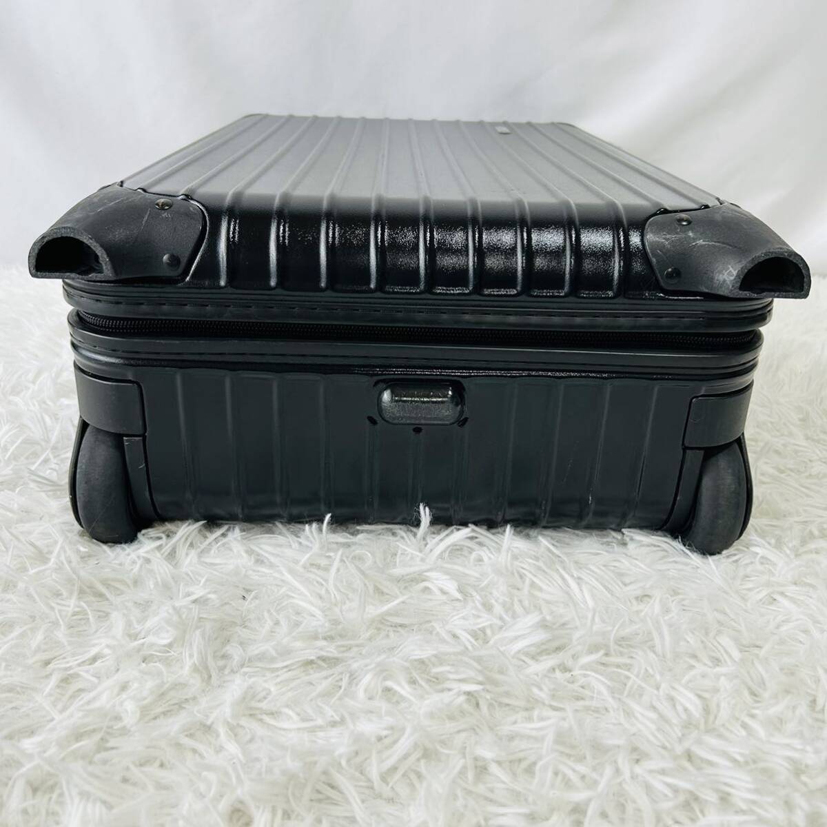  ultimate beautiful goods RIMOWA Rimowa salsa SALSA 35L 2 wheel machine inside bringing in possible mat black Carry case suitcase TSA lock 851.52