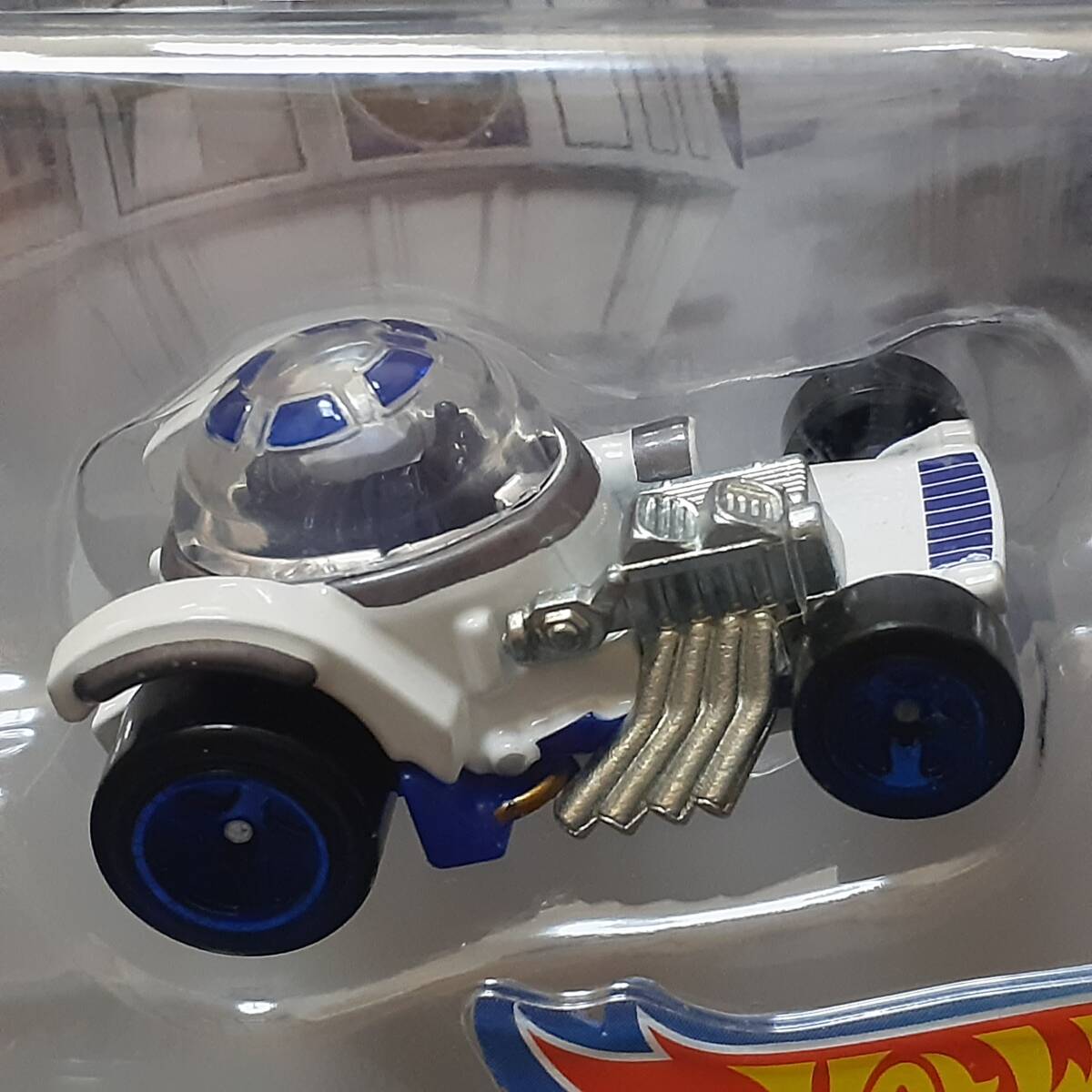 HOT WHeeLs STAR WARS R2D2 EMPIRE STRIKES BACK 40th スターウォーズ ミニカー R2D2 帝国の逆襲 4０周年記念 LIMITED ホットウィール_画像2