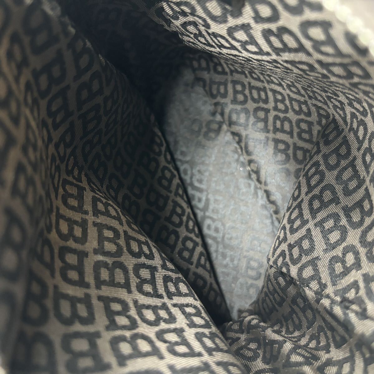 1 иен * прекрасный товар * BALLY Bally BB Logo to дождь spo ting сумка на плечо сумка небольшая сумочка кожа общий рисунок наклонный ..* мужской металлические принадлежности ключ чай 