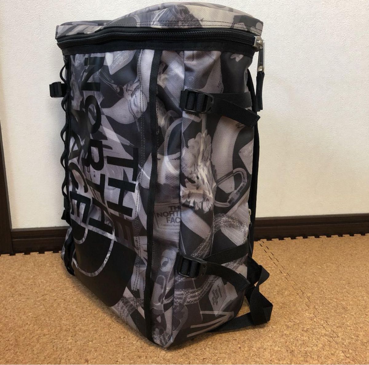 廃盤カラー】THE NORTH FACE ヒューズボックスXR(エックスレイ 廃盤カラー】THE NORTH FACE ヒューズボックスXR(エックスレイ