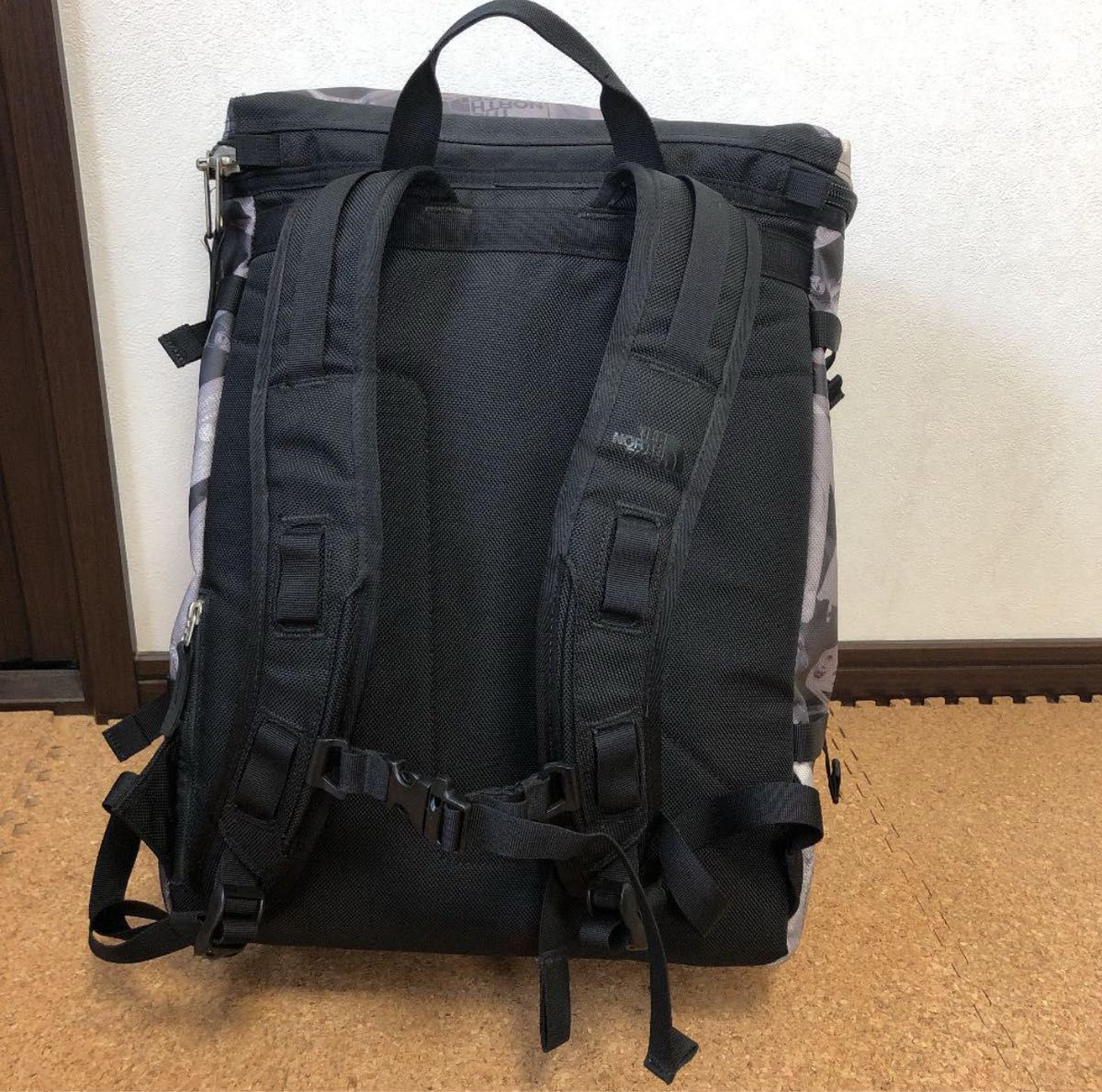 廃盤カラー】THE NORTH FACE ヒューズボックスXR(エックスレイ 廃盤カラー】THE NORTH FACE ヒューズボックスXR(エックスレイ