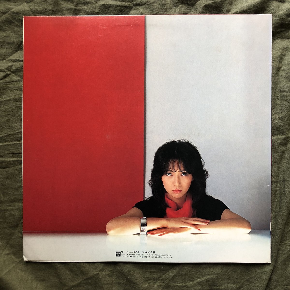 傷なし美盤 激レア 1981年 オリジナルリリース盤 亜蘭知子 LPレコード 神経衰弱 マライア 笹路正徳 清水靖晃 土方隆行 山木秀夫 村田有美_画像2