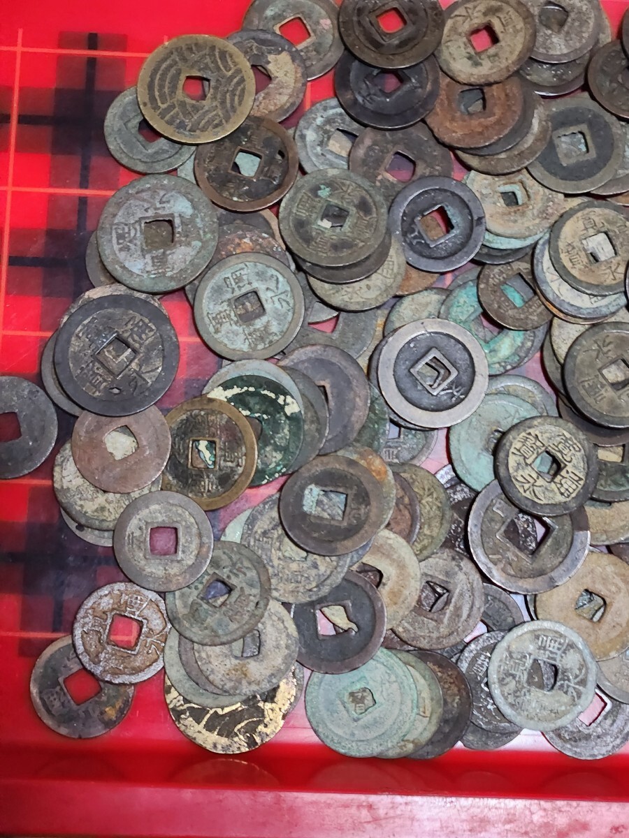 古銭、未選別大量渡米銭、寛永通宝など350枚以上、状態悪い！