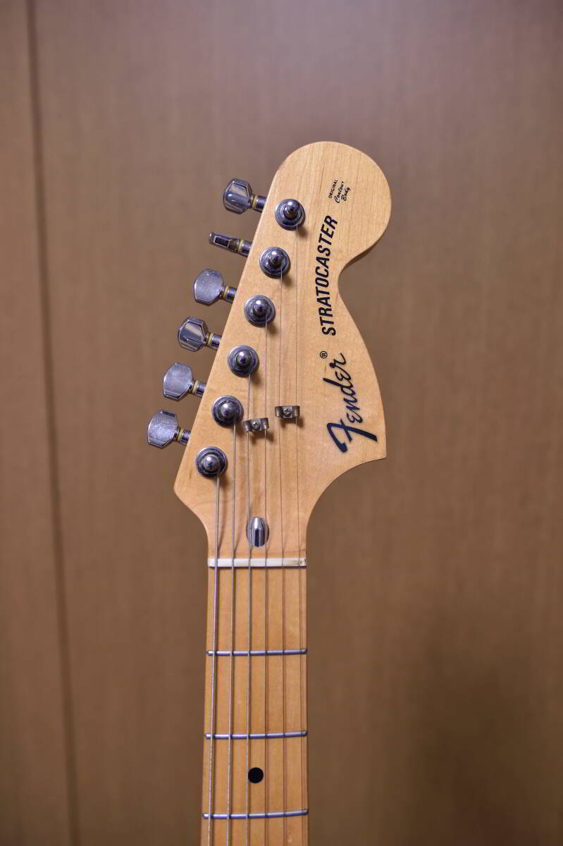 Fender Japan STRATOCASTER　フェンダージャパン　ストラトキャスター ラージヘッド　ST72-58US YWH/M _画像2