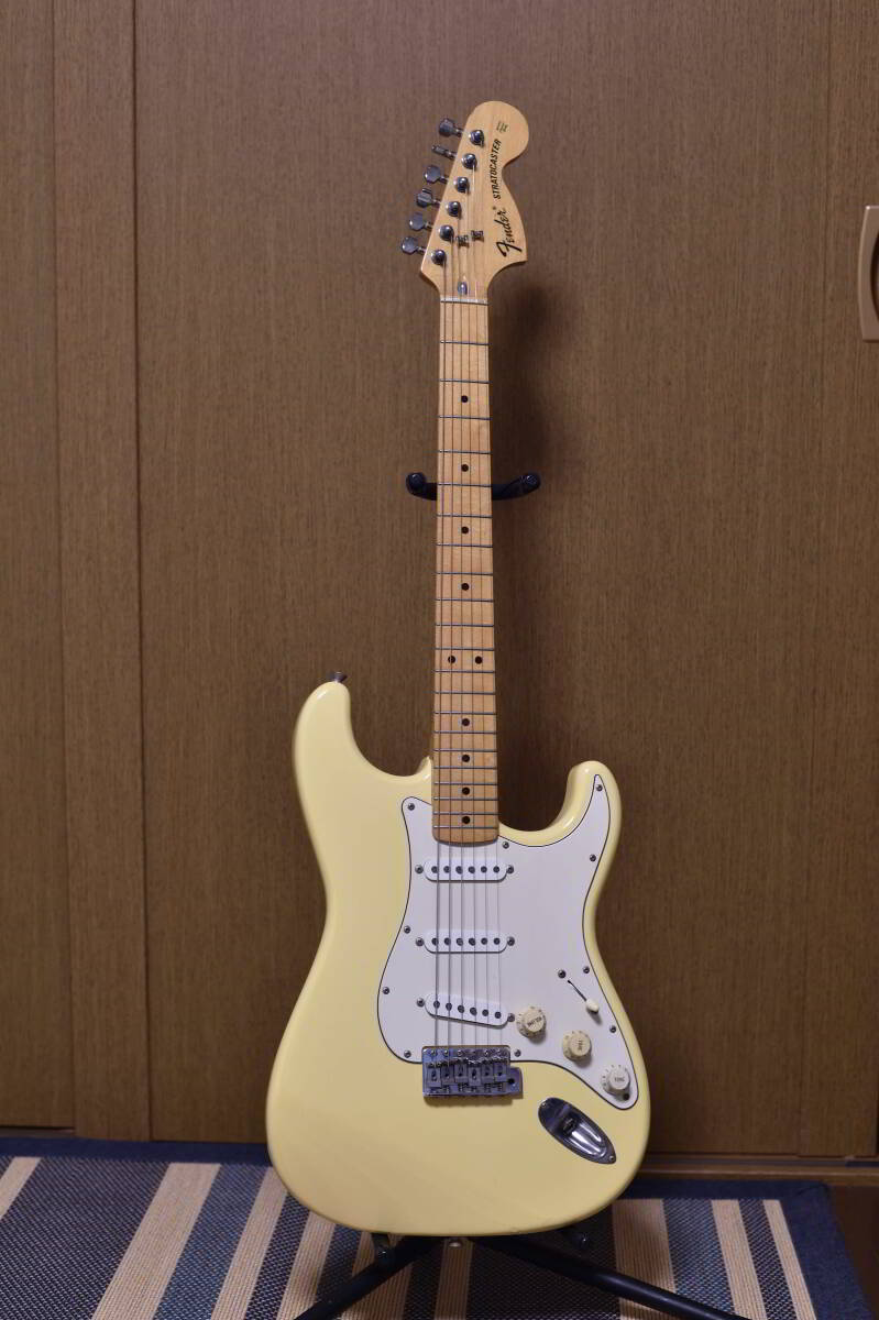 Fender Japan STRATOCASTER　フェンダージャパン　ストラトキャスター ラージヘッド　ST72-58US YWH/M _画像1