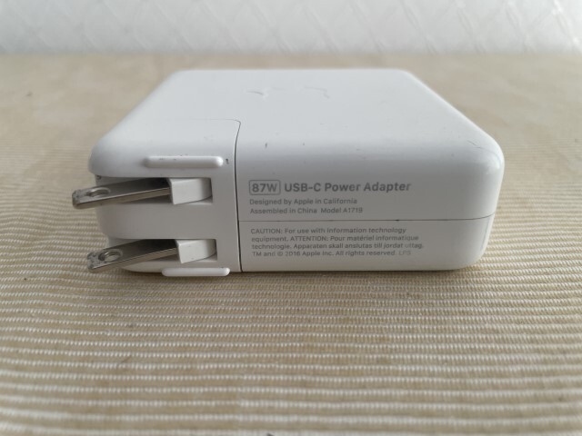 Apple original 87W USB Type-C Power Adapter A1719 MacBook AC adaptor -①