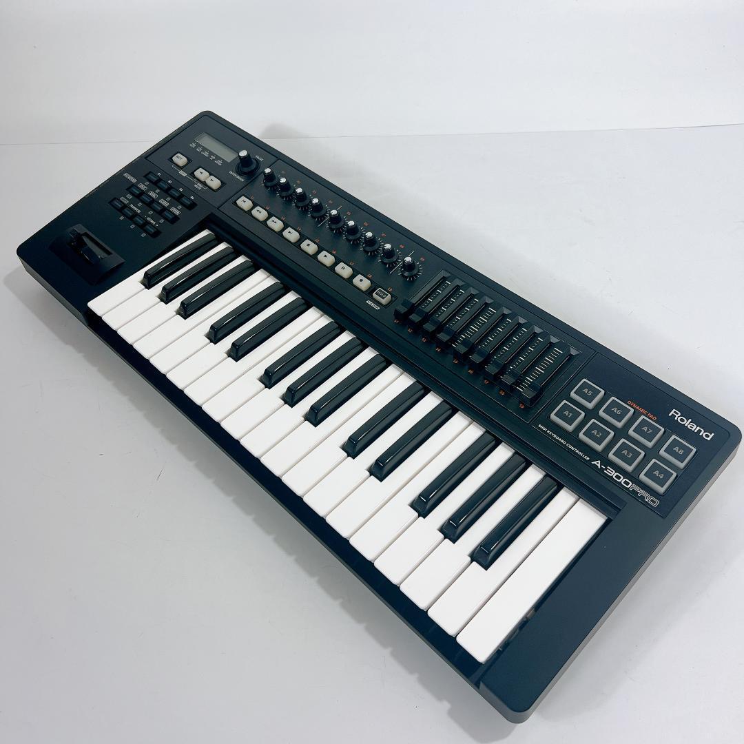 Roland MIDI keyboard controller A-300PRO-R 32 key 