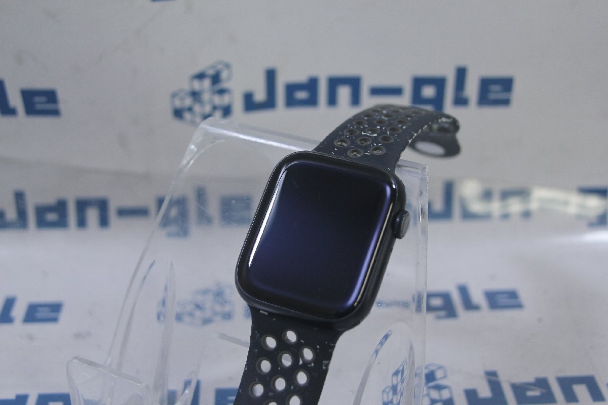 関西 Apple Watch Nike Series 7 GPSモデル MKNC3J/A 格安スタート！■J498156 Pの画像2