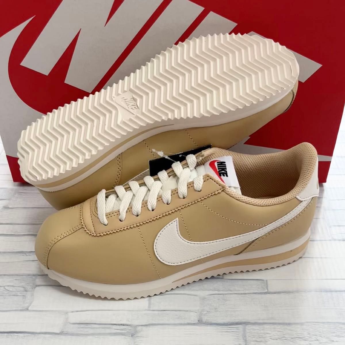 NIKE WMNS CORTEZ "SESAME WHITE" ナイキ ウィメンズ コルテッツ レザー ベージュ 24.0㎝ 新品