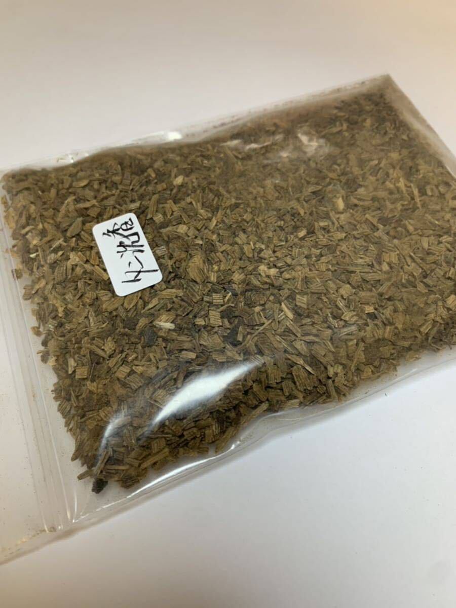 【旧家蔵出し】香木 インドネシア産 タニ沈香刻み61.9g 聞香用香木 ★香道 茶道｜沈香 伽羅｜古美術 骨董品｜お香 線香|香道具 茶道具★_画像3