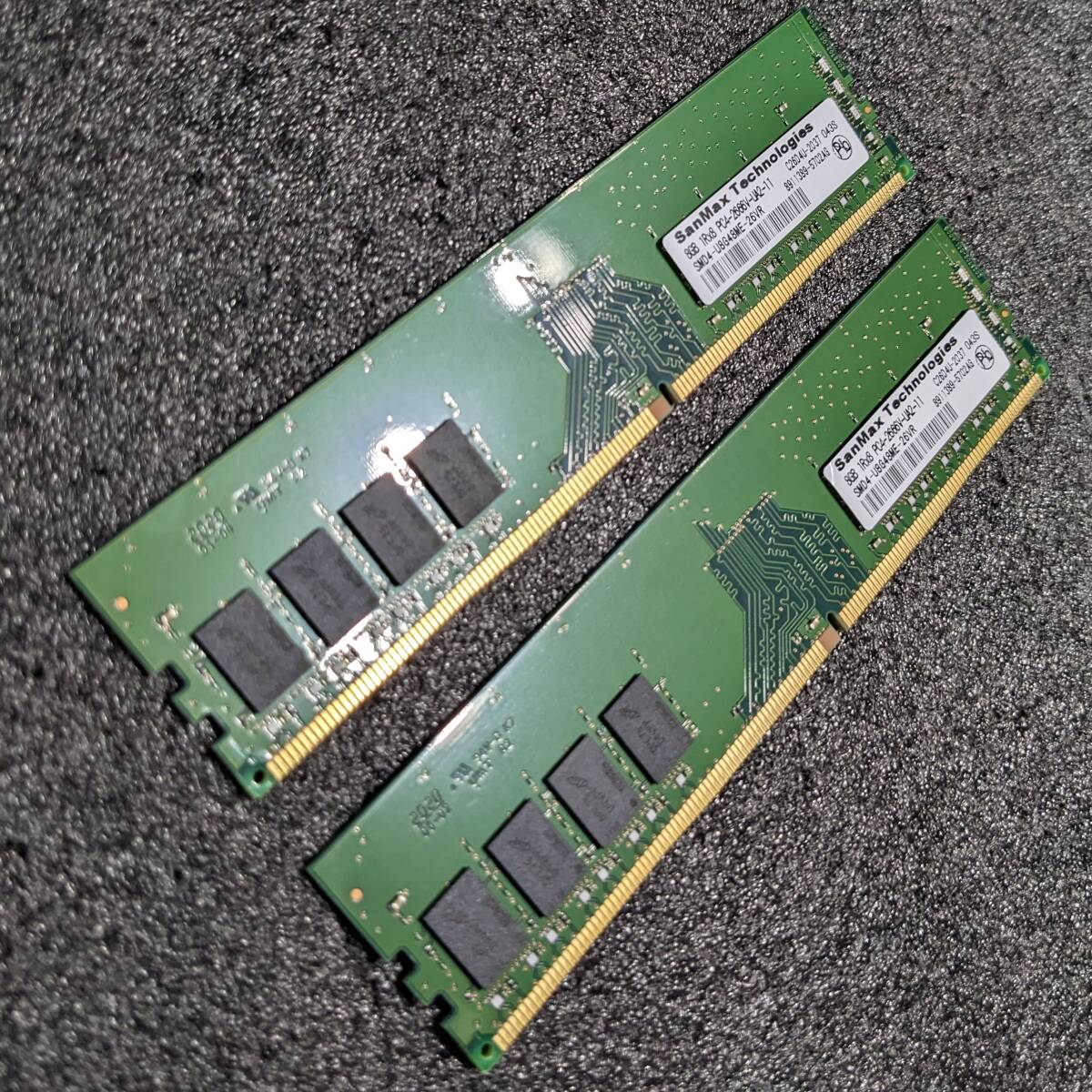 DDR4メモリ 16GB(8GB2枚組) SanMax(サンマックス) SMD4-U8G48ME DDR4メモリ 16GB(8GB2枚組) SanMax(サンマックス) SMD4-U8G48ME
