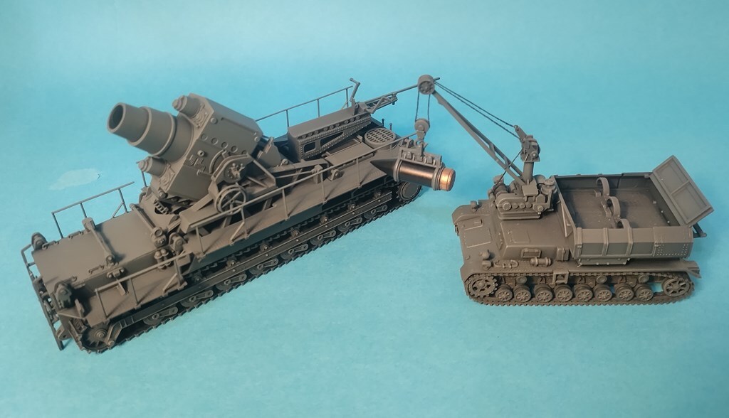 ドイツ軍巨大自走砲カール+カール専用の4号特殊弾薬運搬車 ハセガワ 1/72 完成品