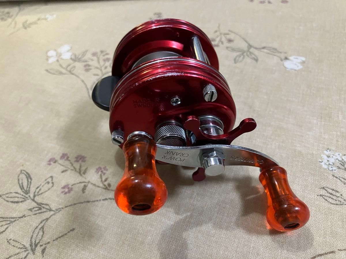 ABU アンバサダー4600C クラシックレッド 黒ベロ 替スプール ABU アンバサダー4600C クラシックレッド 黒ベロ 替スプール