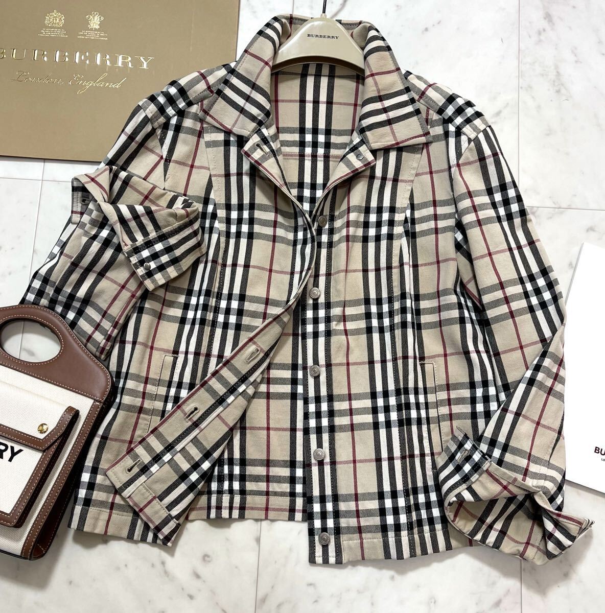 大きいサイズ 超美品 バーバリー BURBERRY バーバリー ロンドン デニムジャケット Ｇジャン ノバチェック ストレッチ 羽織り 旅行 42 LL_画像2