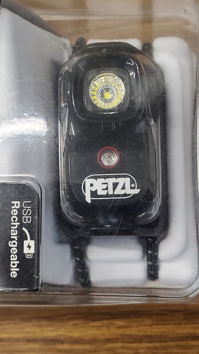 未開封品 ペツル PETZL BINDY ビンディ Headlamp ヘッドランプ 最大200ルーメン E102AA00 色黒USB RECHARGEABLE登山山歩散歩キャンプフェスの画像2