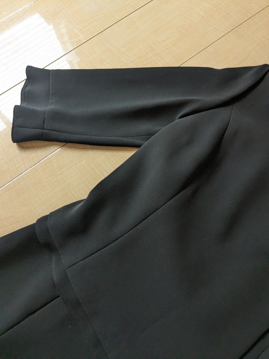 ソワールベニール　礼服　ブラックフォーマル　ジャケット&ワンピース　高級品　 冠婚葬祭　 セットアップ　 東京ソワール　 スーツ