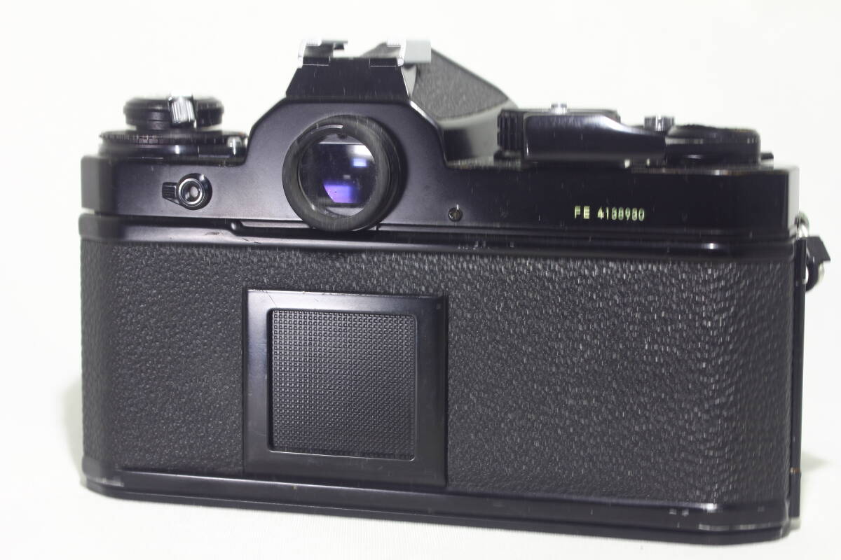 B530◆美品/動作良好◆ Nikon ニコン FE ブラックボディ_画像2