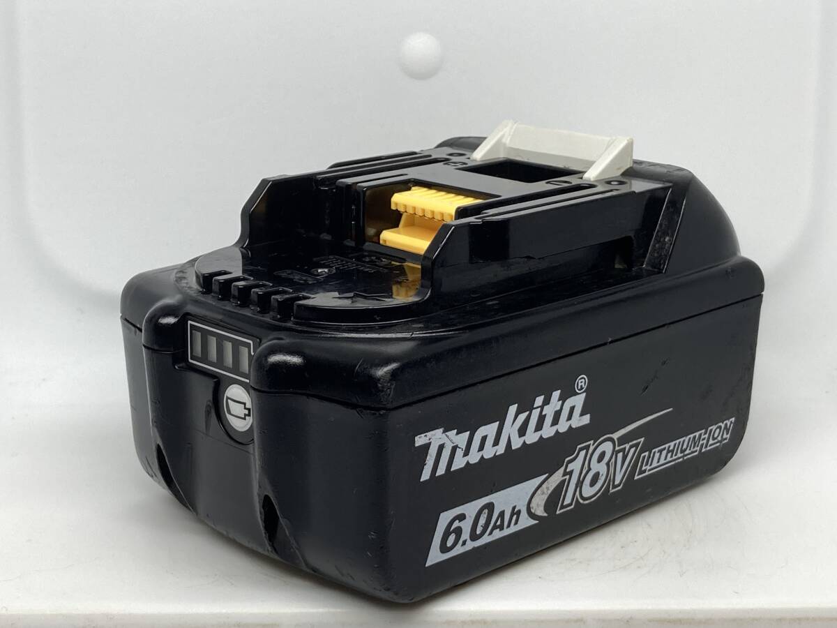 【送料0】純正！マキタ バッテリー 18v 6.0Ah【BL1860B】残量表示あり　税無　 Makita 　/7073_画像3