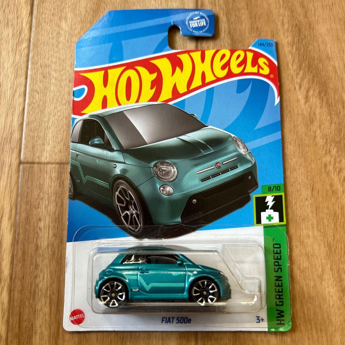 Hot Wheels HW ホットウィール USカード FIAT 500e フィアット_画像1