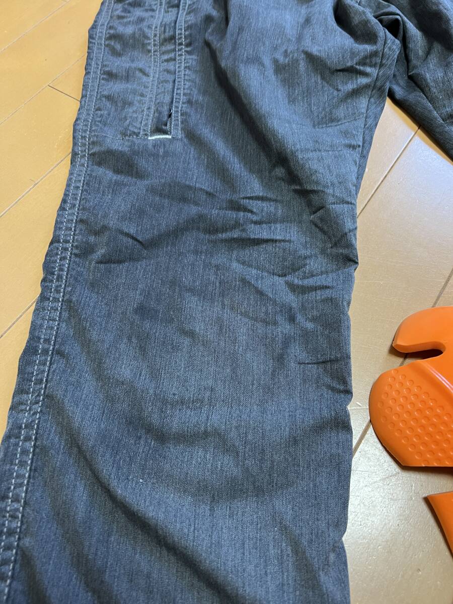 【中古】HYOD SPORTS DENIM 夏用 膝プロテクター付き パンツ サイズ33 の画像2